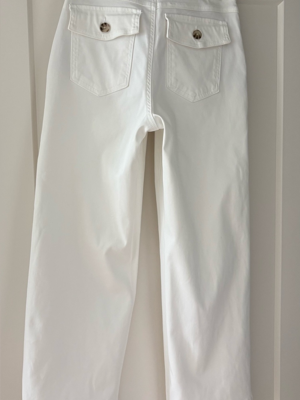 SPANX White Ankle Crop Pants - Picture 2 of 3